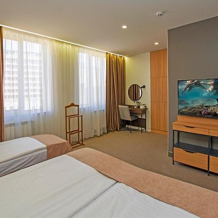 Cartez Hotel Erywań Zewnętrze zdjęcie